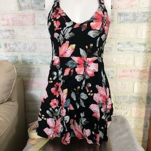 Forever 21 flowered tank Size S